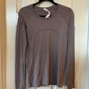 Lululemon swiftly, long sleeve top, Verbina violet size 8, new without tags